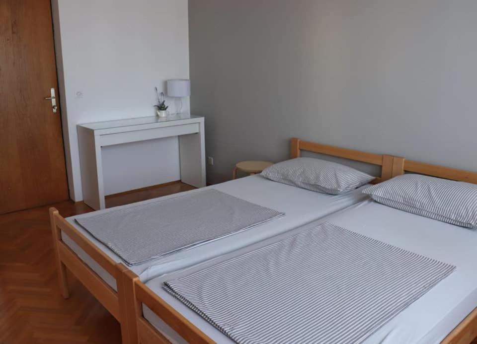 Apartman Simac Okrug Gornji Trogir Exterior foto